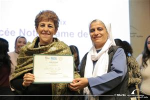 La distribution des certificats du concours « Entreprendre pour apprendre », Lycée Notre Dame de Sion_2<sup>e</sup> prix