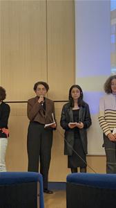 Les lauréates lors de la projection des films et le débat avec les autres lycéens