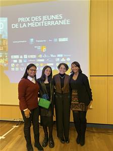 Les lauréates lors de la projection des films et le débat avec les autres lycéens