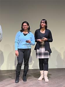  Les lauréates lors de la projection des films et le débat avec les autres lycéens  