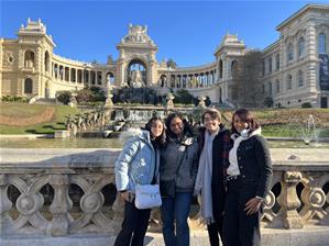 Les lauréates au Palais Longchamp à Marseille