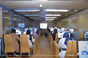 Séance d’apprentissage des différents moyens de l’accès aux ressources électroniques de la Bibliotheca Alexandrina, Catalogue de la BA par Mme Hala Hassan