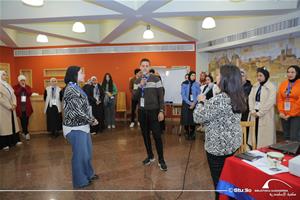 Présentation du programme FEFUE par Dr.Marwa El Sahn aux étudiants de la 30<sup>e</sup> édition