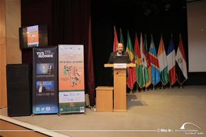  Mot de Dr Helmi Shaarawy, Directeur du Centre des Recherches arabes et africains présenté par Dr Medhat Issa