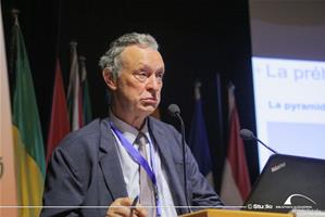  M. Patrick Thonneau, Directeur du département Santé de l’Université Senghor à Alexandrie