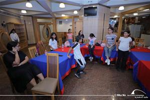  Les participants de l'atelier de théâtre « Le jeune comédien »