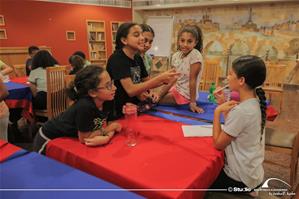  Les participants de l'atelier de théâtre « Le jeune comédien »