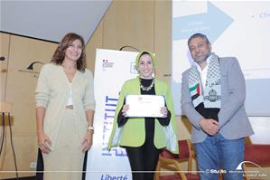 Remise du Prix du mérite aux professeurs de français innovants pour leur contribution aux plateformes Lilote.fr et Culturethèque