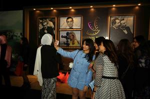  Les lauréates de l'atelier lors de la cérémonie de l'inauguration du festival