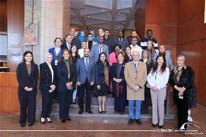 Photo de groupe avec les invités du colloque