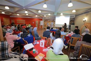  Présentation du programme de la FEFUE par Dr.Marwa El Sahn aux étudiants de la 35e édition