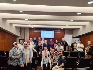 Photo de groupe avec M<sup>me</sup> Doaa Ali Abd Elmoati