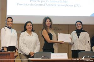  Distribution des certificats pour les participants de l'atelier d'Art Oratoire