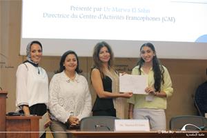  Distribution des certificats pour les participants de l'atelier d'Art Oratoire