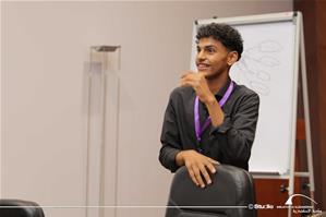 Les participants de la 1re séance de la Prise de parole en public Modèle des Nations Unies (MUN)