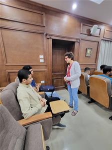 Huitième journée à la Bibliothèque Publique Misr à Louxor