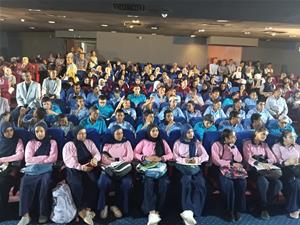  Huitième journée à la Bibliothèque Publique Misr à Louxor