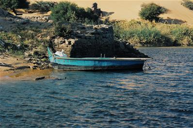 أثناء زيارة القرية النوبية بأسوان