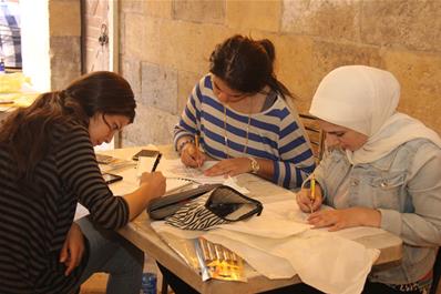 منتدى الشباب للإبداع السابع - "الفنون البصرية: ورشة الطباعة البارزة (الحفر والطباعة على اللينوليوم)"