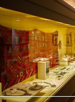 L’Art Folklorique Arabe : Collection de Raaya El-Nimr et d’Abdel-Ghani Abou El-Enein
